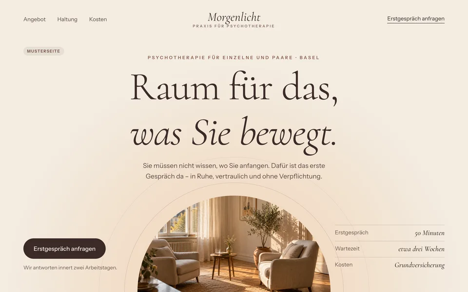 Musterseite Therapie: Praxis Morgenlicht, Gespräch in ruhigem Raum
